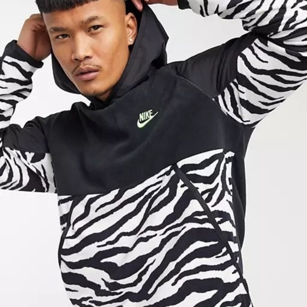 SOLD!! Nike Club Essentials| Zebra Hoodie| NWT | Men's Size- Large